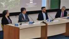 Andrea Ribeiro Hoffmann, Luis Manuel Fernandes, Pe. Anderson Antonio Pedroso S.J. e Ignácio Ybañez (Reprodução: TV PUC-Rio) 