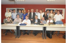 Participantes do workshop, realizado na Sala de Reuniões do Decanato do CTC. Fotógrafo Antônio Albuquerque. Acervo Núcleo de Memória.
