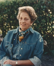 Marina Bandeira. Fonte: site da Editora Paulinas