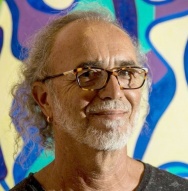 Prof. Hilton Berredo. Instagram do DAU.