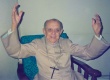 Dom Helder em sua casa, em Recife.
